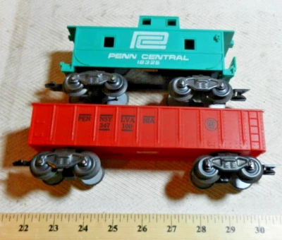 Marx 18326 Penn Central & 347100 Pennsylvania O Gauge 8 Wheel G Trucks TAP (V) - Image 1 of 4