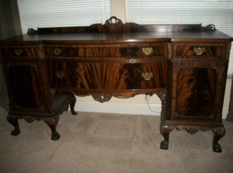 LATE 1800'S EARLY 1900'S ANTIQUE CHIPPENDALE MAHOGANY SIDEBOARD SERVER 78" X 22" Cover