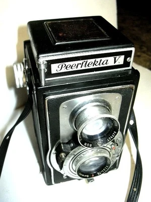 Cámara TLR de doble lente PEERFLEKTA V de colección de 1940 URSS OCUPADA ALEMANIA Foto 1 de 4