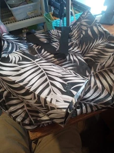 California Innovations  Insulated Blk Tote Bag With Extra Front Pocket 18" X 20" - Picture 1 of 3