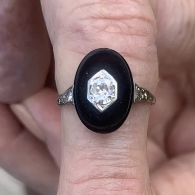 19th Century Diamond Solitaire Ring Set in - Image 1 of 4