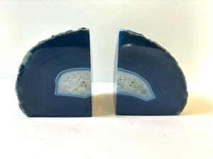 Par de sujetalibros de geoda áspero exterior azul blanco cristal pulido interior pesado - Imagen 1 de 8