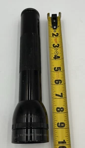 Mag-Lite LED Funcionamiento 2 Células D 10 pulgadas Linterna Compartimiento Batería ¡Impecable! - Imagen 1 de 10