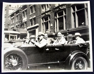 Pickwick Greyhound 1930 Vintage Black & White Photo Kansas City Bus Pageant - Picture 1 of 4