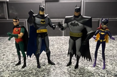 Lote McFarlane DC Multiverso BATMAN ROBIN BATGIRL  - Imagem 1 de 4