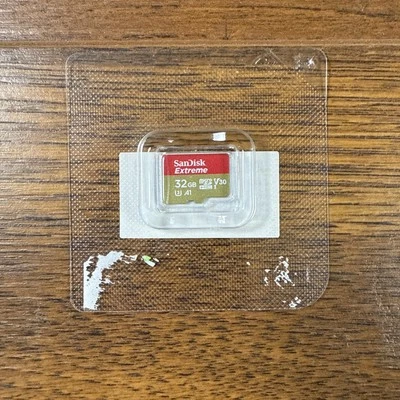 SanDisk 32GB EXTREME PLUS MicroSDHC Card Class 10 UHS-I SDSQXAF-032G - Image 1 of 2