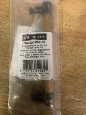 Liberty 5-1/16 pulgadas. Tirador de cajón de centro a centro negro mate con madera de pino rústico 8 Foto 1 de 2