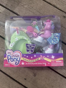 My Little Pony Friendship Ball Eistanz mit Glitzer Glide G3 2004 im Karton - Bild 1 von 8