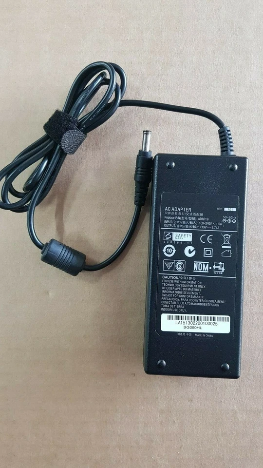  NEW Samsung 19V 4.74A AC Adapter Laptop Charger AD-9019S AD-9019N AD-6019R - image 1 of 1