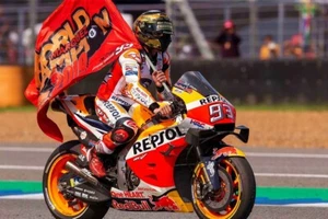 Póster Marc Márquez 2019 campeón de MotoGP decoración de pared arte impresión lienzo póster - Imagen 1 de 4