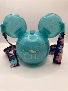 Disney 100 DCA Mundo de Color UNO Mickey Mouse Iluminado Taza Sipper con Cordón - Imagen 1 de 17