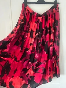 Country Casuals Bold Print Pleated Midi Skirt - Picture 1 of 5