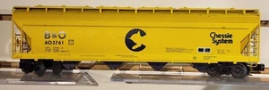WEAVER 2 RAIL CHESSIE SYSTEM 4 BAY CENTERFLOW COVERED HOPPER B&O #603761 - Picture 1 of 4