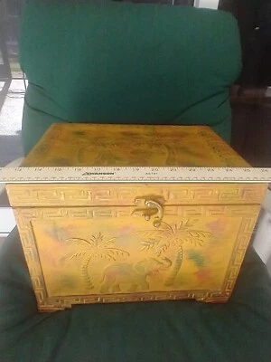 💥VTG Metal Treasure Trunk Chest Embossed Elephant & Palm Trees W/ handles 13x10 - Image 1 of 4