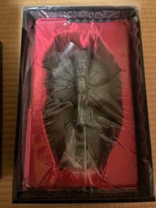 Super Figure Art Collection JoJo's Bizarre Adventure 1/1 Stone Mask Statue JP - Picture 1 of 3