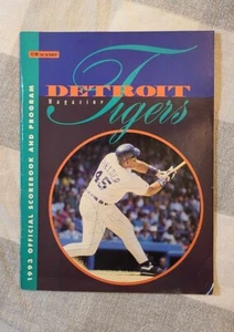 1993 Detroit Tigers Official Scorebook and Program Cecil Fielder Signed - Picture 1 of 2