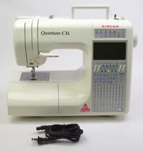 Singer Quantum CXL Sewing Machine No Pedal With Power Cord Powers On AS IS - Picture 1 of 5