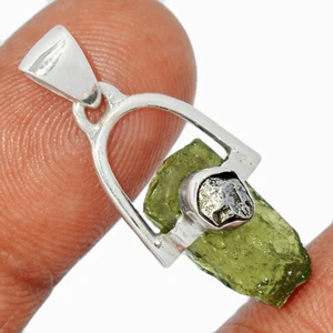 Natural Genuine Czech Moldavite 925 Sterling Silver Pendant JA19 CP16979 - Imagen 1 de 1