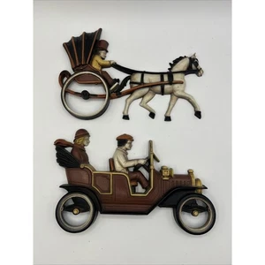 Two 1975 HOMCO Wall Hanging Plaques Home Decor #7358-#7359 Horse Carriage Buggy - Picture 1 of 9