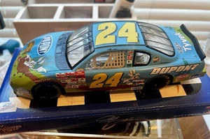 2002 Winners Circle #24 Jeff Gordon DuPont Bugs Bunny 1:24 Die Cast Car๐๏ธ๐๏ธ๐ฅ - Picture 1 of 5