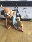 SHERRATT  & SIMPSON TWO KITTENS With STOOL & TEA TOWEL 55033 Used