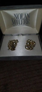 GORGEOUS!Glamour Collection Nolan Miller Rhinestone Faux Pearl Clip Earrings NIB - Picture 1 of 7