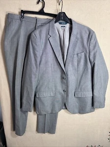 Mens Perry Ellis Slim Fit 2 Piece Suit Gray 46R 38x32 Poly blend Check 2 Button - Picture 1 of 18