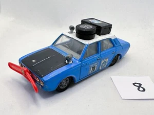 RARE CORGI TOYS 302 HILLMAN HUNTER MK11 LONDON SYDNEY RALLY CAR GOLDEN JACKS - Picture 1 of 5