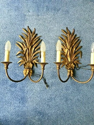 Par de apliques de pared "Feuillage" de bronce dorado de la Regencia francesa de los años 40 de Maison Bagues Foto 1 de 4
