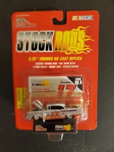 Varillas de stock Racing Champions 1/64 #9, Darrell Waltrip #17 piezas America '57 Chevy - Imagen 1 de 6