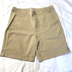 LL Bean Womens Sz 16 Favorite Fit Beige Chino Shorts Flat Front Walking Comfort - Picture 1 of 10