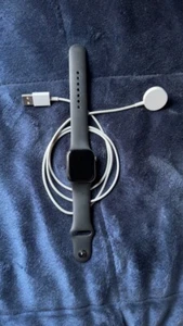 Apple Watch série 5 - Photo 1 sur 3
