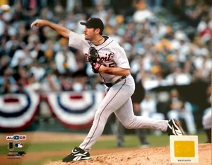 JUSTIN VERLANDER 2006 ALCS Game Two 8x10 ACTION PHOTO Detroit Tigers - Picture 1 of 1