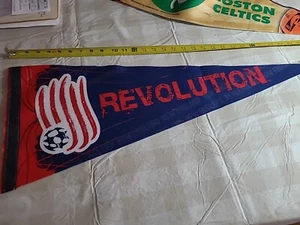 REVOLUTION PENNANT - Picture 1 of 6