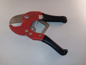 Orbit Ratcheting 42mm 1/2"-1" PVC Pipe Cutter - Works Great - Picture 1 of 3