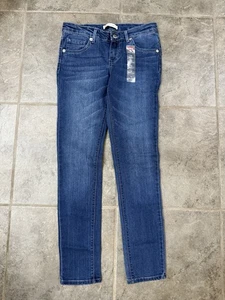 NWOT! Levi’s 12 Regular 711 Skinny Jeans- Girls Classic Fit! Love These!  - Picture 1 of 14