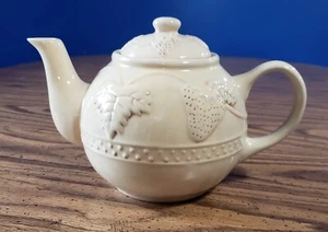 Ceramic Tuscany Style Teapot - Picture 1 of 7