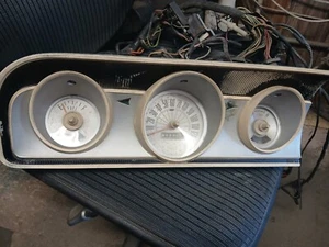 1964 Ford Fairlane 500 INSTRUMENT CLUSTER 1964 FAIRLANE used - Foto 1 di 14