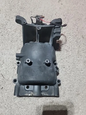 Mercury 4 STROKE  8 HP 9.9 HP POWERHEAD Front Half  G4 - Image 1 of 4