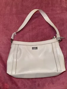White Leather-Like Purse - Brand: Liz&Co - ENDING 4/30/25 - Picture 1 of 6