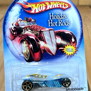 Hot Wheels Motoblade Holiday Hot Rods - Nuovo con scatola - Spedizione gratuita - Foto 1 di 3