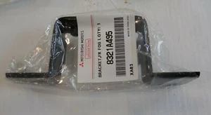 MITSUBISHI OEM Mirage Foglight Fog Driving Light Lamp-Mount Bracket 8321A495 - Picture 1 of 1