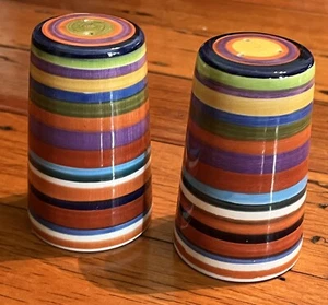 Striped coloured Ceramic Salt and Pepper shakers - Foto 1 di 5