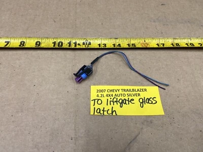 02-09 Trailblazer подъемный борт к стеклянной защелке соединитель проводки - Изображение 1 из 4