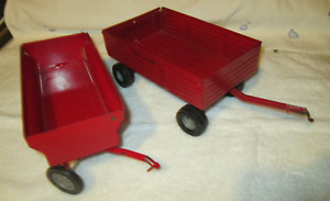 2 Metal Ertl  Wagon Manure Spreader Farm Toy Diecast Red Trailer Vintage Toys
