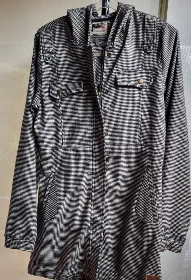 VOLCOM SCOUT AUSTRALIA BLACK/WHITE CHECK HOODED JACKET FRONT ZIP SIZE 10 - Image 1 of 4