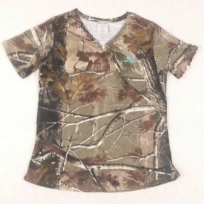 Realtree AP HD Camo Shirt Womens Size Large Short Sleeve V-Neck Multicolor - Image 1 of 4