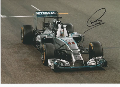 Lewis Hamilton signed photo 2014  World Champion. COA - Image 1 of 2