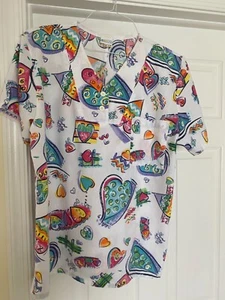 Woman’s scrub top - Picture 1 of 3