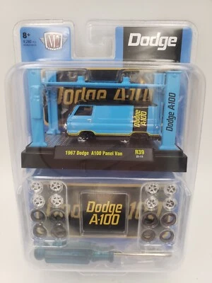 Kit de modelo M2 Machines 1967 Dodge A-100 Panel Van carro fundido em escala 1/64 - Imagem 1 de 4